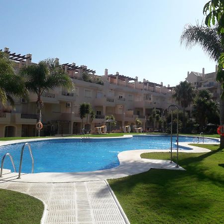 Duquesa Fairways, A Spacious Apartment With Fabulous Views And Facilities Manilva Bagian luar foto