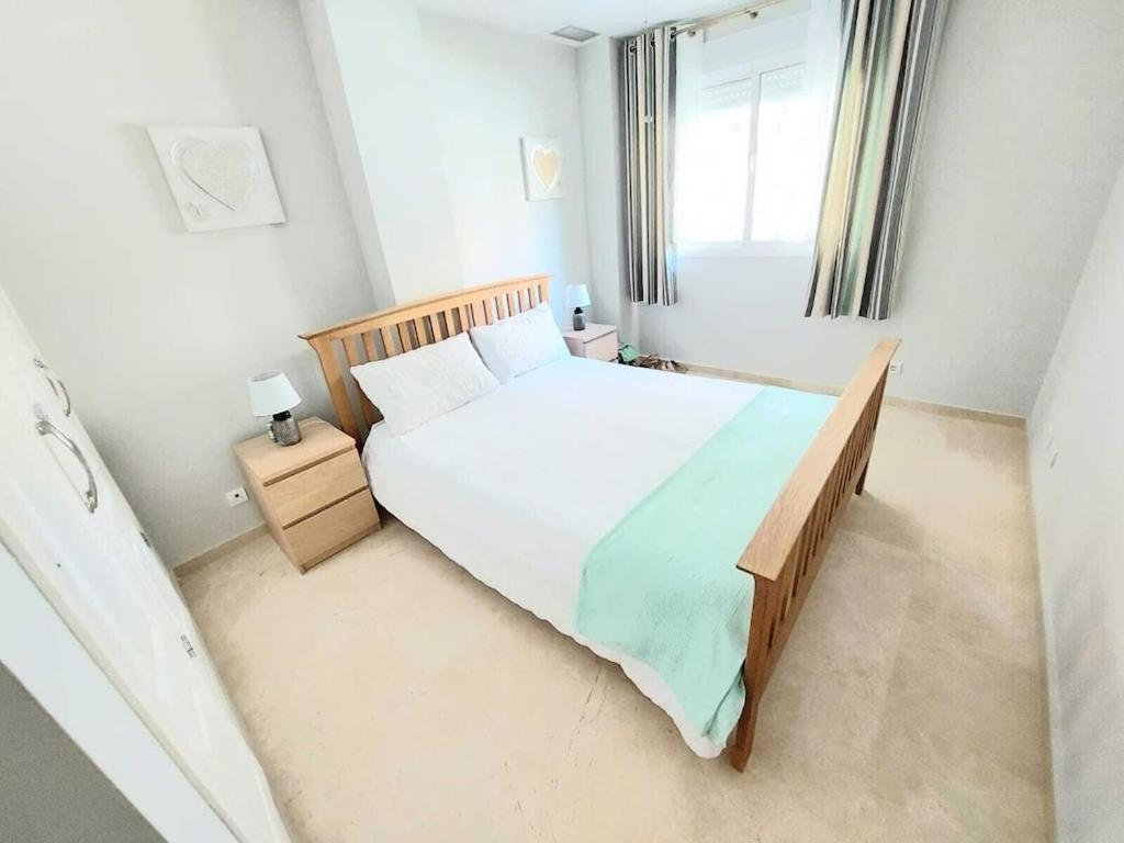 Duquesa Fairways, A Spacious Apartment With Fabulous Views And Facilities Manilva Bagian luar foto